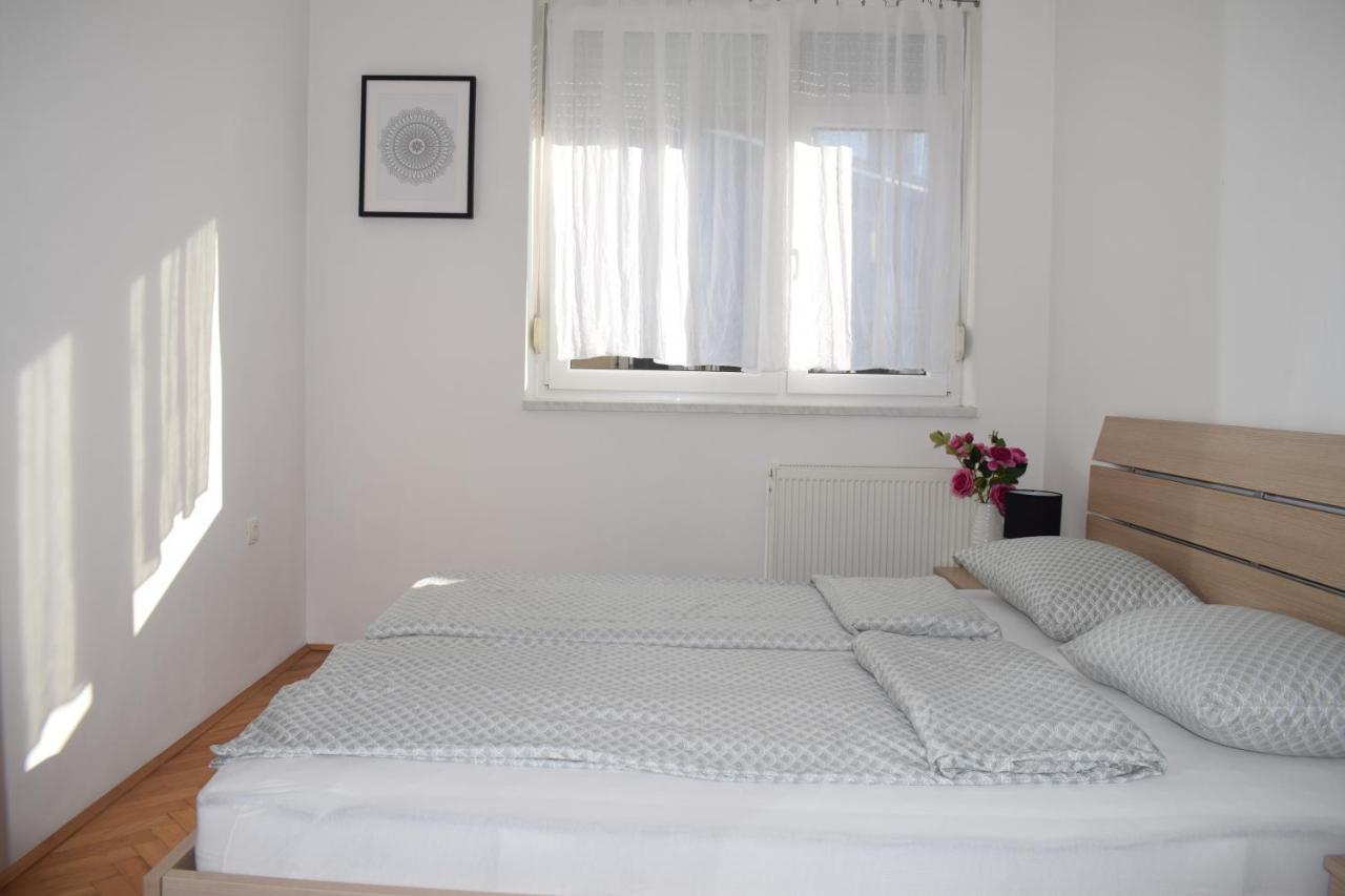 Apartman Bel Varaždin Exteriör bild